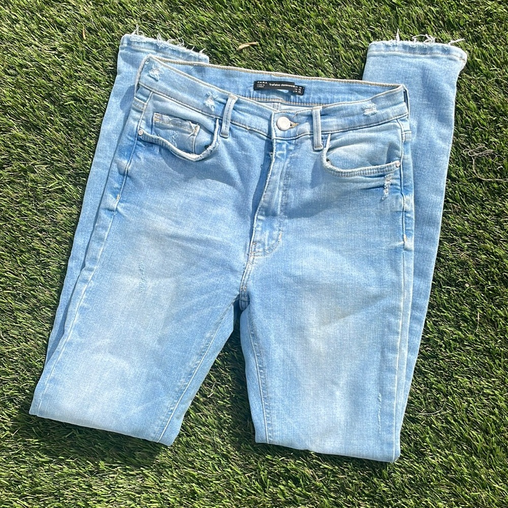 Zara Embrace Silhouette Skinny Jeans, size 6